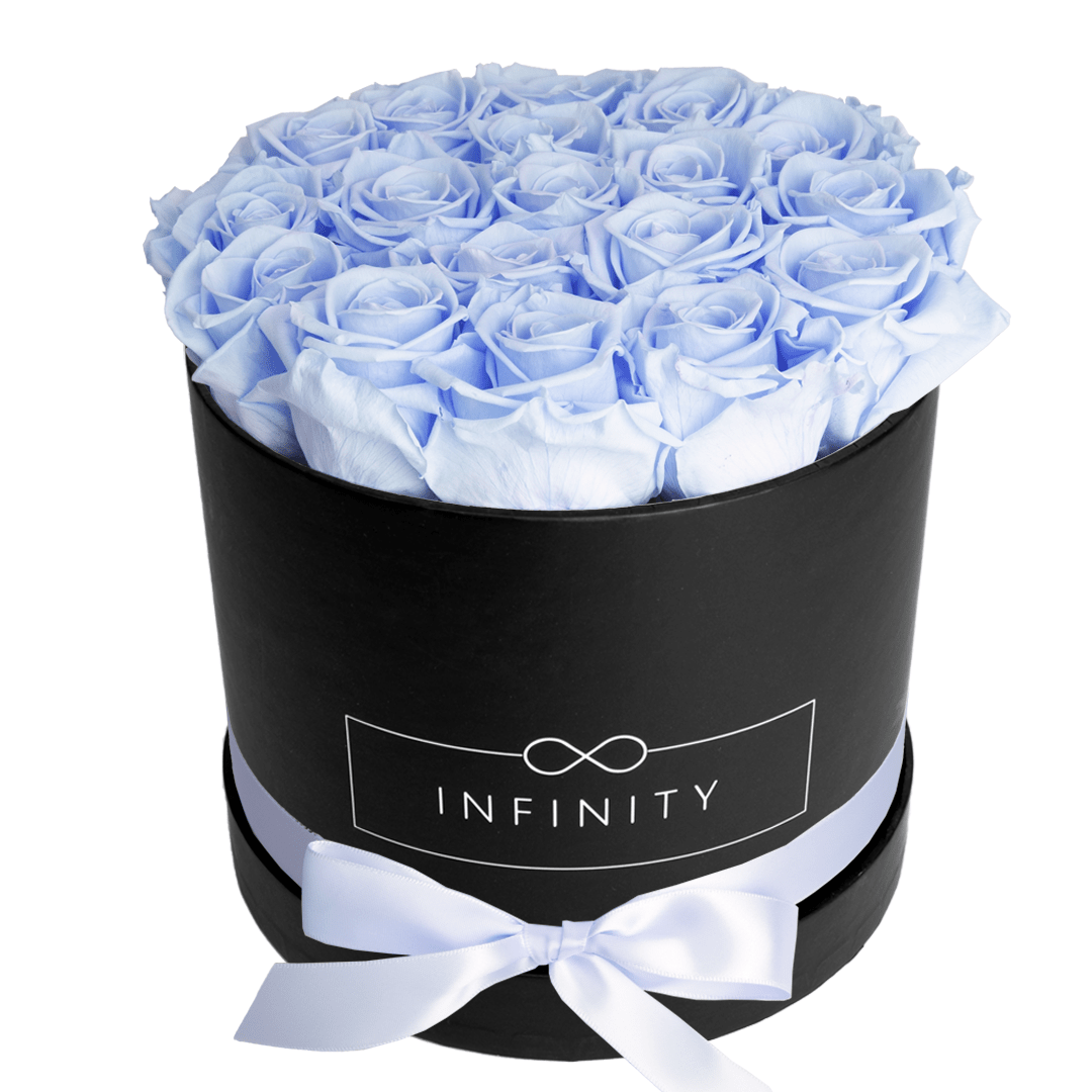 18 ewig haltbare Rosen in Baby Blue mit einer schwarzen Flowerbox