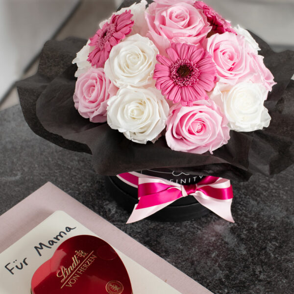 Bouquet Ellaine Strauss fuer Mama der ewig hält