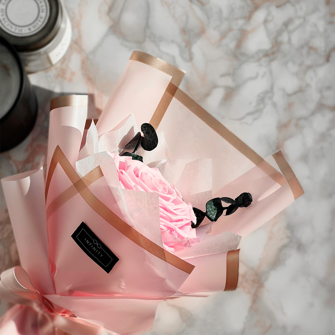 Single-Mandala-Pink-Infinity-Rose-Eucalyptus-Bouquet